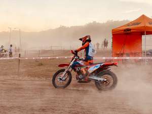 Le Calaminia Moto Club dans le sable de l’Enduropale du Touquet.