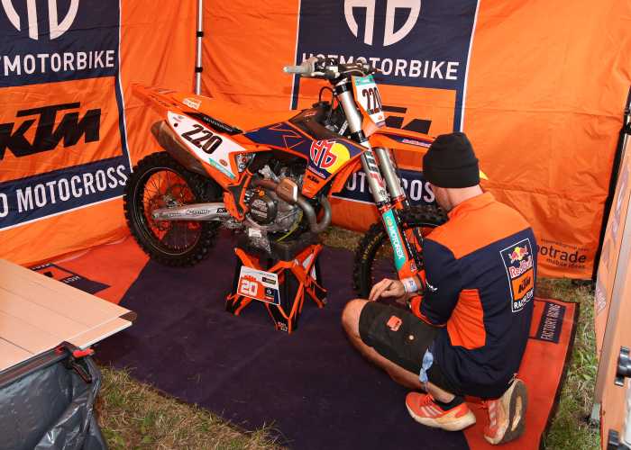 MXGP : Une histoire de potes à Matterley Basin