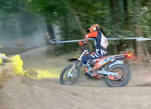 Le Calaminia Moto Club dans le sable de l’Enduropale du Touquet.